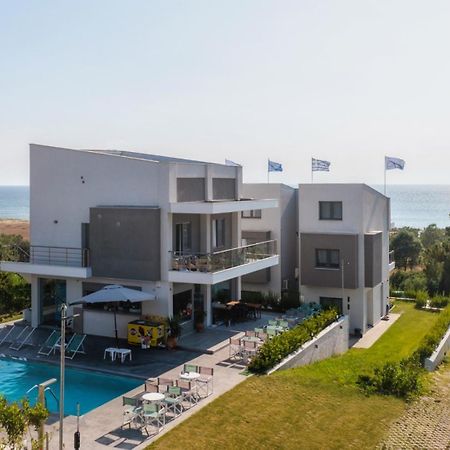 Heraclea Luxury Suites Nea Iraklia Exterior photo