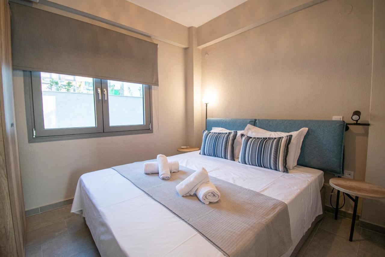 Heraclea Luxury Suites Nea Iraklia Exterior photo